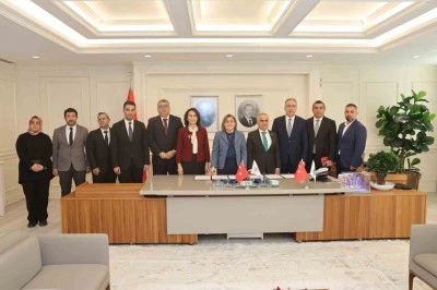 Gaziantep B&uuml;y&uuml;kşehir akademik tecr&uuml;beden yararlanmayı s&uuml;rd&uuml;r&uuml;yor