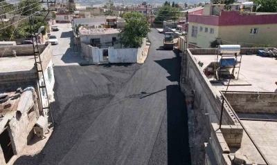 Gaziantep B&uuml;y&uuml;kşehir Belediyesi&rsquo;nden Araban&rsquo;a ilk sıcak asfalt