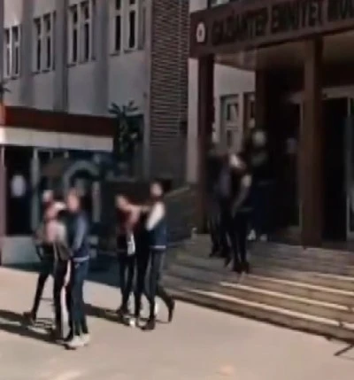 Gaziantep’te Çok Sayıda Suçtan Aranan 32 Şüpheliye Operasyon