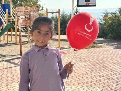 Gaziantep&rsquo;te jandarma &ccedil;ocukları unutmadı