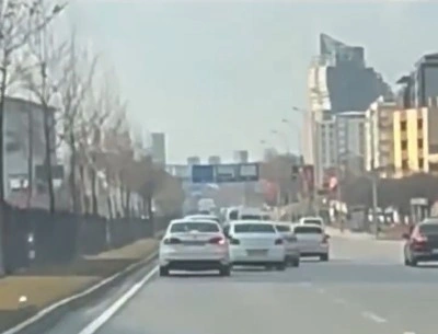 Gaziantep’te makas atan sürücüler trafiği tehlikeye soktu