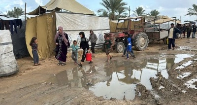 Gazze'de etkili olan şiddetli yağış, mevcut insani krizi daha da derinleştiriyor