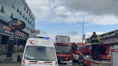 Gebze’de Restoran Yangını: Bir Kişi Yaralandı, Otel Boşaltıldı