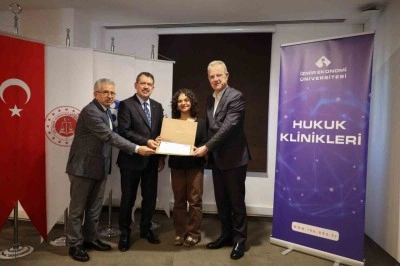 Gen&ccedil; hukuk&ccedil;uların &lsquo;klinik&rsquo; gururu