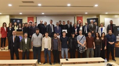 Gen&ccedil; iletişimciler 15 Temmuz ruhunu manşetlere taşıdı