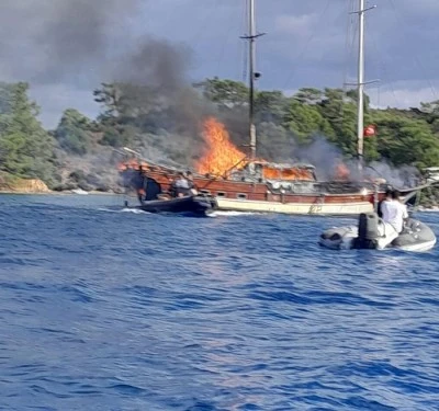 Göcek Açıklarında Gulet Teknede Korkutan Yangın