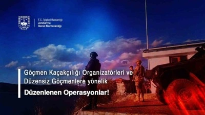 G&ouml;&ccedil;men ka&ccedil;ak&ccedil;ılarına operasyon: 47 tutuklu