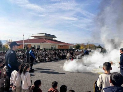 G&ouml;kt&uuml;rk İlkokulunda deprem ve afet bilinci eğitimi