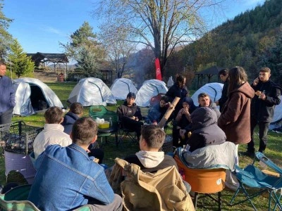 G&ouml;n&uuml;ll&uuml; gen&ccedil;ler Samandere&rsquo;de bir araya geldi