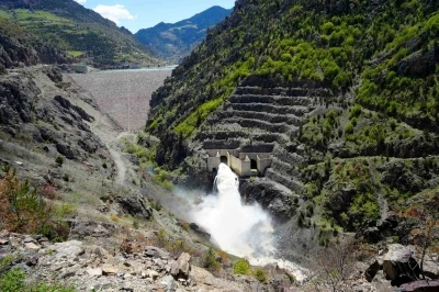 Barajlar doldu tonlarca su tahliye edilmeye başlandı