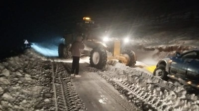 Gümüşhane’de kar ve tipi nedeniyle mahsur kalan 6 kişi kurtarıldı