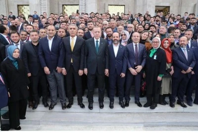 G&uuml;nd&uuml;z&rsquo;den &Ouml;zel&rsquo;e Sert Tepki