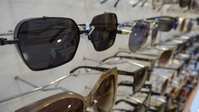 Sahte Gözlük Kör Edebilir!