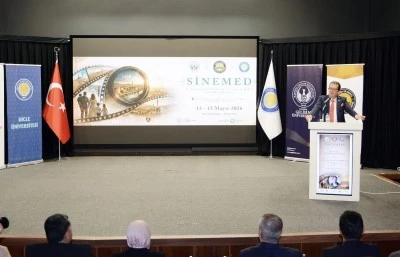 Dijital &Ccedil;ağda Sinema ve Yapay Zek&acirc; Tartışılıyor
