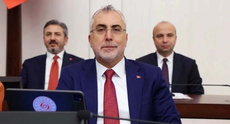 Bakan Işıkhan en d&uuml;ş&uuml;k emekli maaşı a&ccedil;ıklaması