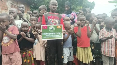 Diyarbakır merkezli Sultan Şeyhmuz Ez-Zulî Derneği, Afrika’daki yetimlere umut eli uzatıyor