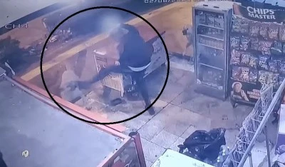 Diyarbakır’da Sokak Köpeklerine Şiddet! 