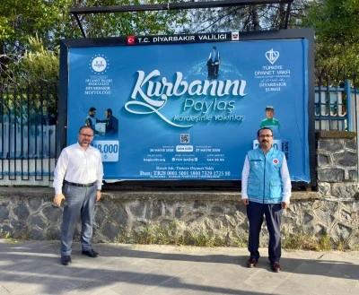 Diyarbakır&rsquo;da Vek&acirc;letle Kurban Organizasyonu İ&ccedil;in Billboard Seferberliği