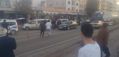  Adıyaman'ın Gölbaşı ilçesinde yolun karşısına geçmeye çalışan yaşlı kadına tanker çarptı