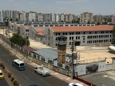 Diyarbakır'da Hafızalardan Silinmeyen Mekân Yeni Kimliğine Kavuşuyor