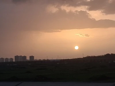 &Ccedil;&ouml;l Tozu&nbsp;Diyarbakır&rsquo;da da etkisini g&ouml;sterdi