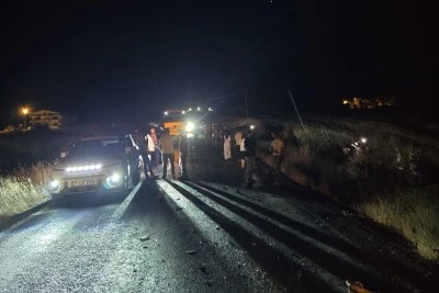 Lice-Bing&ouml;l yolunda feci kaza: Otomobil ile TIR kafa kafaya &ccedil;arpıştı, 2 kişi &ouml;ld&uuml;