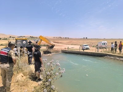 Sulama kanalında kaybolan 2 kişi hâlâ aranıyor