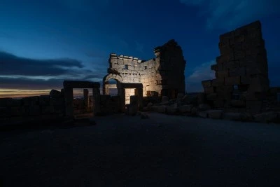 Zerzevan Kalesi’nde Işıkla Tarihe Yolculuk