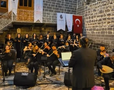 Diyarbakır&rsquo;da Tarihi Mek&acirc;nda Anlamlı Konser