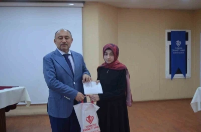 Hafızlık yarışmasında Samsun birincisi Ladik&rsquo;ten &ccedil;ıktı