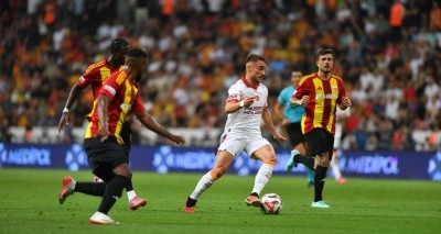 Haftayı lider tamamladı! Galatasaray, Kayseri'de farka koştu