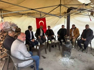 HAK-İŞ Diyarbakır İl Başkanından İşten Çıkarılan İşçilere Destek