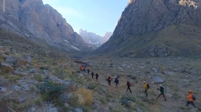 Hakkari&rsquo;nin zorlu zirvelerinde hayati tatbikat
