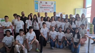 Hamravat Ortaokulu’nda TÜBİTAK Bilim Fuarı’na Yoğun İlgi