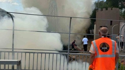 Köprünün yıkımı sırasında yangın çıktı