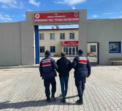 Hapis cezası ile aranan şahsı jandarma yakaladı