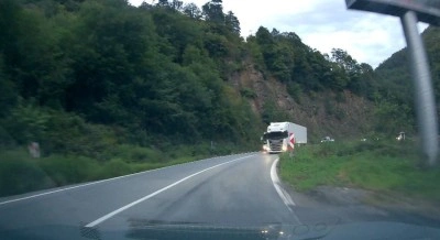 Hatalı sollama yapan sürücüye ceza kesildi