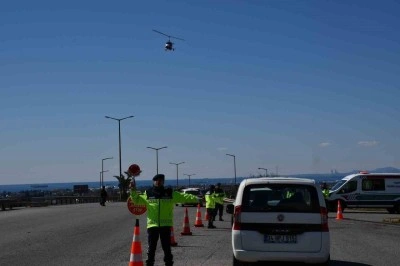 Hatay’da Cayrokopter ile trafik denetimi