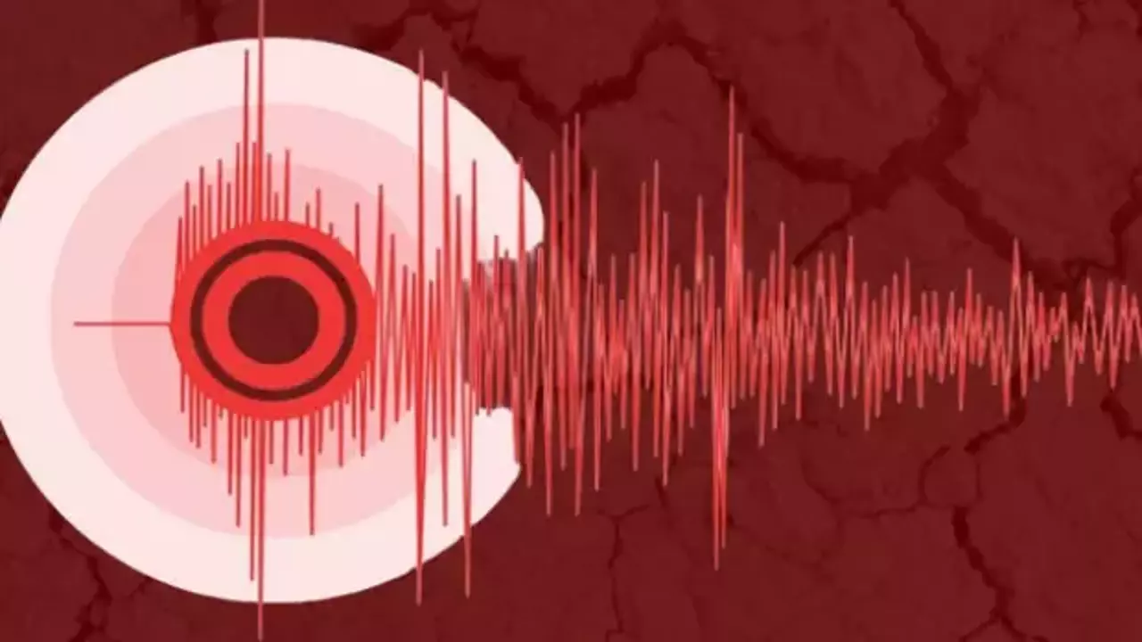 Hatay'da deprem oldu! &Ccedil;evre illerde de hissedildi