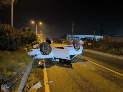 Hatay’da Otomobil Takla Attı: Sürücü Yaralandı