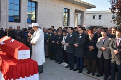 Hayatını kaybeden Piyade Er G&ouml;nl&uuml;a&ccedil;ık, son yolculuğuna uğurlandı