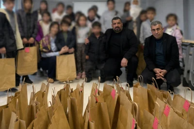 Hazro Belediyesi&rsquo;nden 48 Aileye Giysi Desteği