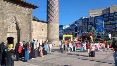  93 haftalık sessiz yürüyüşü sürüyor