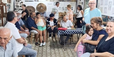 Hekimliğiyle şifa, sanatıyla iz bırakan adam