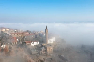Hevsel Vadisi’nde Sis Büyüsü: Fotoğraf Sanatçısı Diyarbakır’ın Siluetini 5 Yıldır Belgeliyor