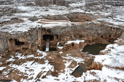 Hilar Mağaraları ve &Ccedil;ay&ouml;n&uuml; H&ouml;y&uuml;ğ&uuml; Karda Belgeleniyor