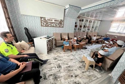 Yaz Kur’an Kursu öğrencilerine trafik eğitimi