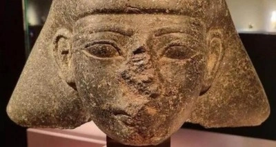 Hollanda, &ccedil;alınan 3 bin 500 yıllık antik heykeli Mısır'a iade ediyor