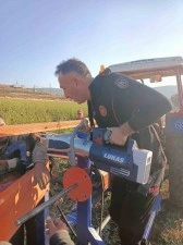Hortum sarma makinesine kolu sıkışan iş&ccedil;i kurtarıldı
