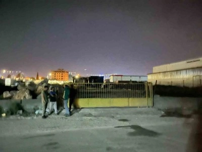 Hurdacı dükkanı alevlere teslim oldu